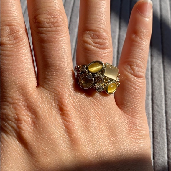Gem and gold and yellow colour ring - Picture 3 of 7
